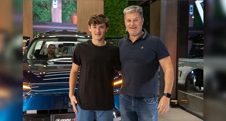 Vitor Serenato Buhrer e Guilherme Buhrer