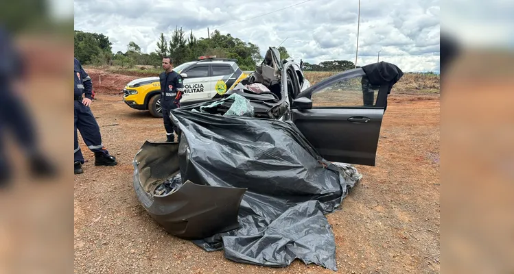 Veja fotos do acidente que deixou um homem morto entre Ponta Grossa e Palmeira