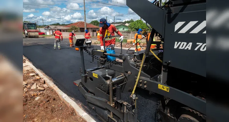 Ruas da 'Vila Borato' recebem R$ 18 milhões em pavimentação