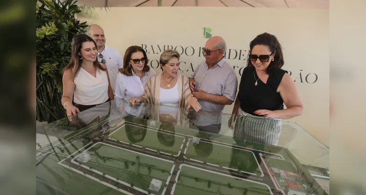 Evento teve a participação da prefeita, Elizabeth Schmidt, junto com a Família Degraf