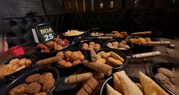 Cardápio é amplo e conta com a opção de rodízio diariamente