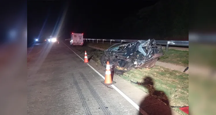Mulher morre após veículo colidir contra caminhão na PRC-466, em Guarapuava