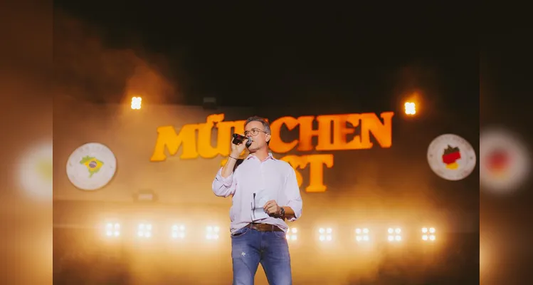 Chitãozinho e Xororó lotam Centro de Eventos durante último dia de shows na 34ª München