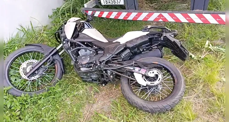 'Garupa' da moto sofreu uma fratura externa