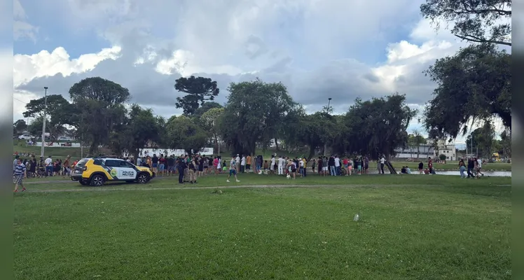 Bombeiros tentam localizar corpo em Castro