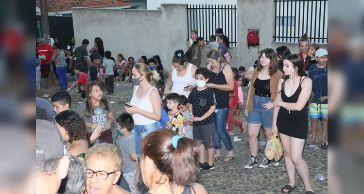 Moradores de Ponta Grossa organizam evento solidário de Natal na cidade