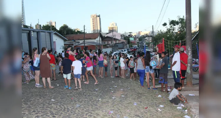 Moradores de Ponta Grossa organizam evento solidário de Natal na cidade