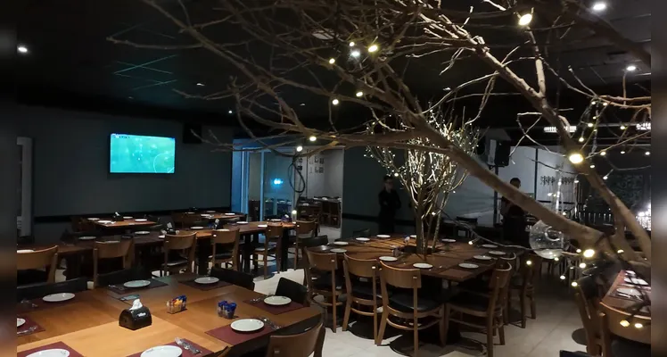 Ambiente é bastante amplo e aconchegante