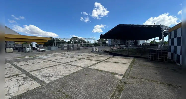 Centro de Eventos de Ponta Grossa recebe mega estrutura para a München