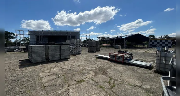 Centro de Eventos de Ponta Grossa recebe mega estrutura para a München