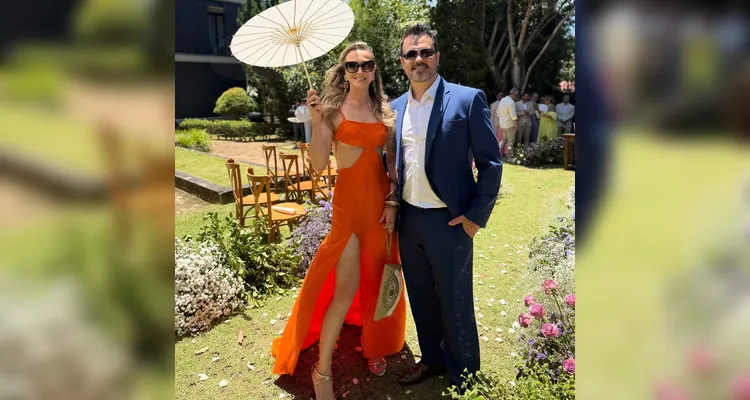 TEMPO DE CELEBRAR — O médico dermatologista Franck Wellington Bobato comemorou seu aniversário na última sexta-feira (2). Ao lado de sua esposa, a fisioterapeuta Valeska Bobato, lidera com excelência a clínica Inpelle, referência em saúde e beleza. Da Coluna RC, votos de um futuro brilhante, com felicidades e grandes conquistas.