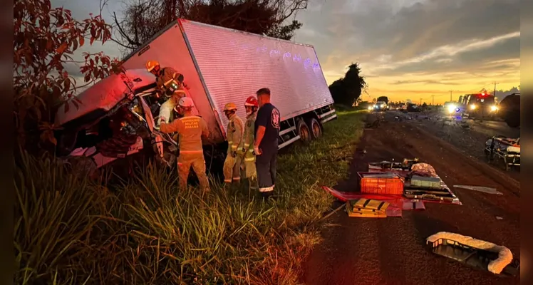 Homem morre em acidente com quatro veículos na BR-369 em Cascavel