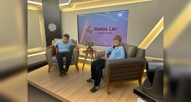 Diversos momentos trouxeram uma manhã especial com visita guiada, lanche e prêmio aos estudantes.