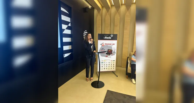 Diversos momentos trouxeram uma manhã especial com visita guiada, lanche e prêmio aos estudantes.