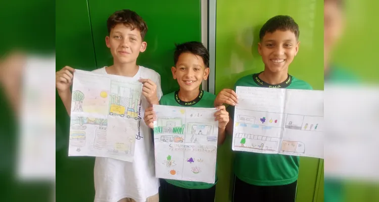 Confira os registros do diversificado trabalho dentro e fora da sala de aula.