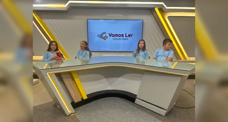 Diversos momentos trouxeram uma manhã especial com visita guiada, lanche e prêmio aos estudantes.