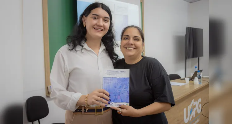 Registros do lançamento do livro (Entre)linhas e grades