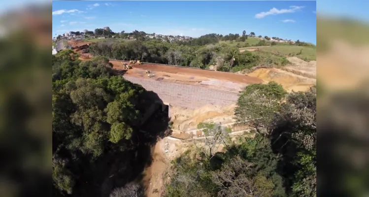 Aporte de R$ 95,2 mi em 'corredores viários' leva desenvolvimento a bairros de Ponta Grossa