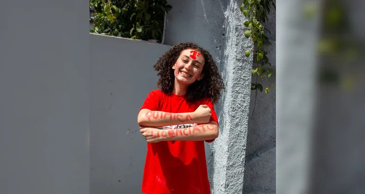 Alunos celebraram as aprovações no Colégio nessa quinta