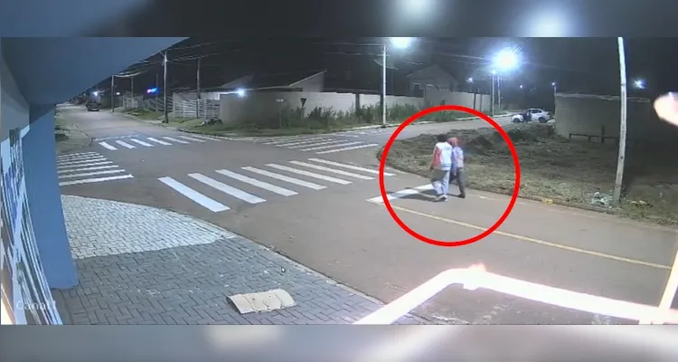 Imagens de câmeras de segurança identificaram dois responsáveis