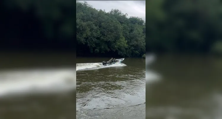 Polícia recolhe apetrechos proibidos para pesca nos Campos Gerais