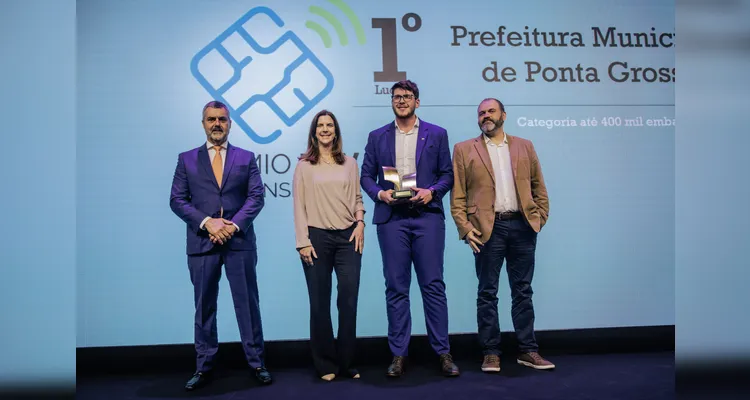 Ponta Grossa recebe prêmio nacional por tecnologia aplicada no transporte coletivo