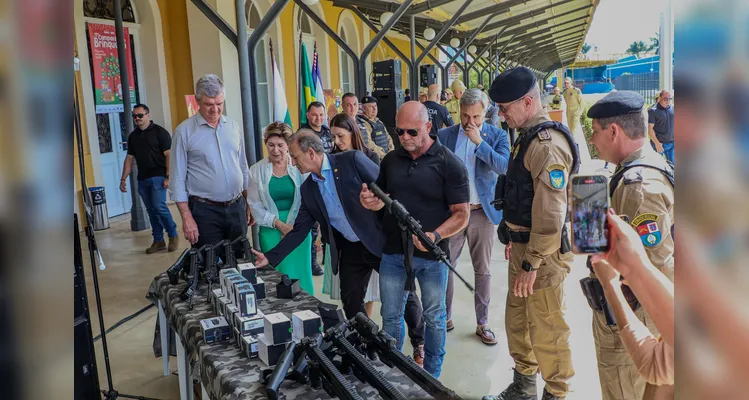 Estado entrega R$ 3,1 mi para a segurança em Ponta Grossa