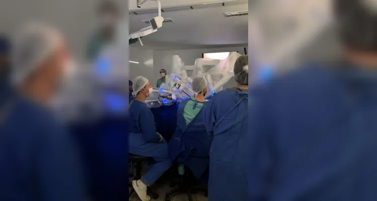 Santa Casa de Ponta Grossa realiza a primeira cirurgia robótica da região