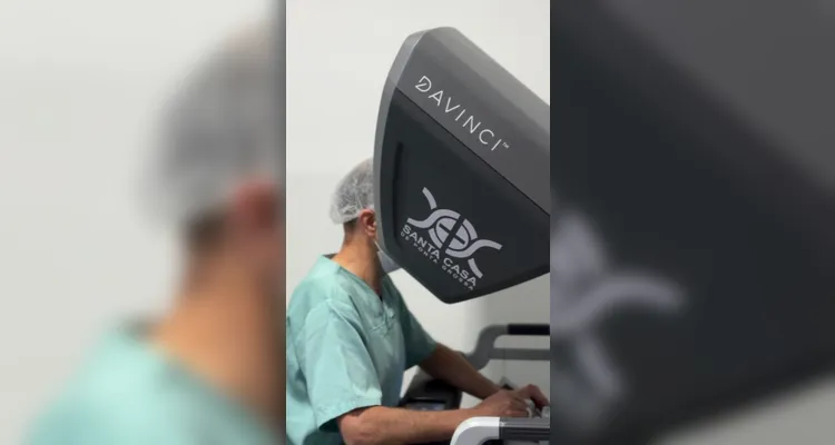 Santa Casa de Ponta Grossa realiza a primeira cirurgia robótica da região