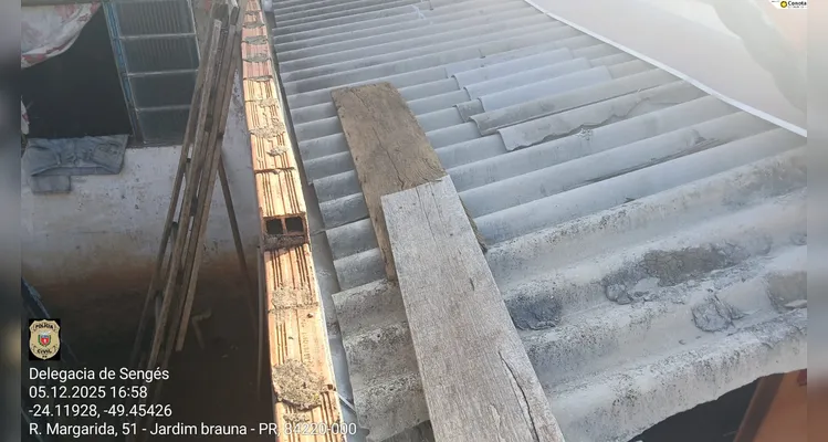 Homem fugiu pulando muros e telhados vizinhos