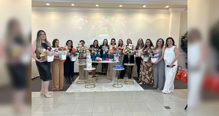 Tupperware reúne as principais consultoras em tarde de celebração em Ponta Grossa
