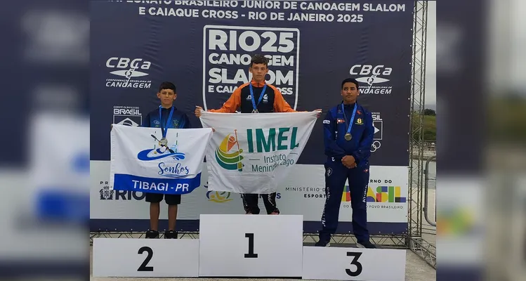Atletas de Tibagi conquistam pódios no Campeonato Brasileiro de Canoagem no RJ