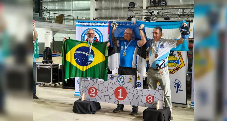 Atleta de Ponta Grossa é campeão mundial de Tiro com Arco Indoor
