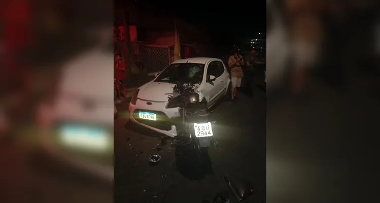 Motociclista fica gravemente ferido em colisão frontal em Ponta Grossa