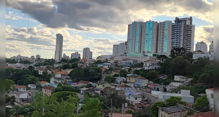 Grupo celebra mais de quatro décadas de amizade em Ponta Grossa