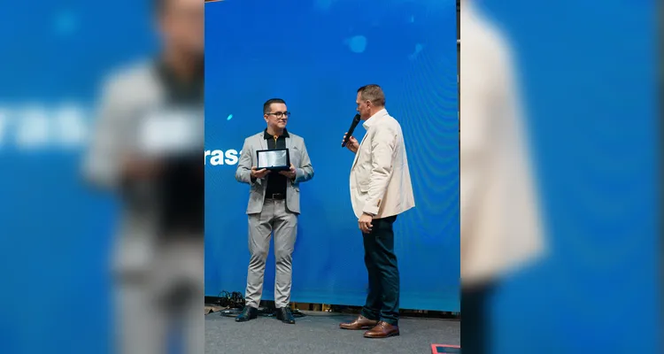 Coluna RC destaca a reinauguração da Cotrasa de Guarapuava