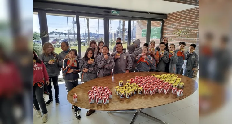 O passeio pela sede da cooperativa foi um dos pontos de destaque das atividades dos alunos.