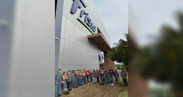 O passeio pela sede da cooperativa foi um dos pontos de destaque das atividades dos alunos.