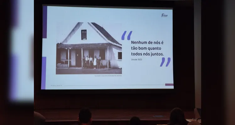 O passeio pela sede da cooperativa foi um dos pontos de destaque das atividades dos alunos.