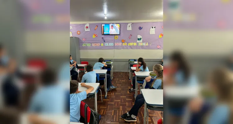 A turma produziu uma nova HQ com os personagens da história trabalhada, se empenharam em ações tarefas de casa, como fotografar alimentos e entrevistar os familiares, e ainda fizeram uma saída a campo muito especial.