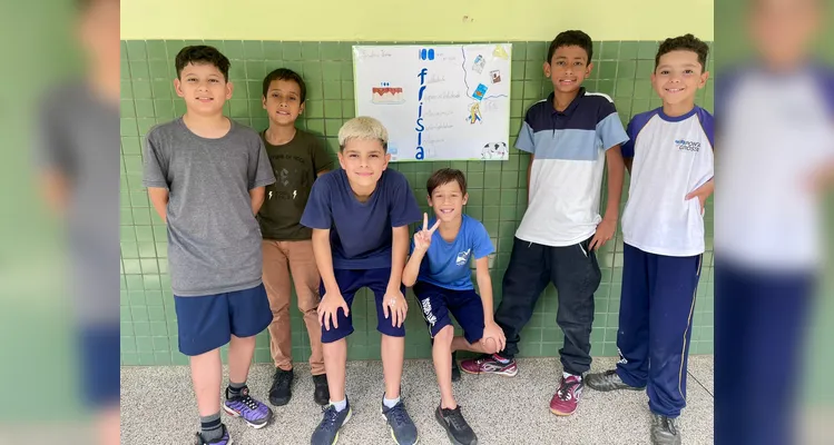 A classe realizou uma série de estudos e ações, entre elas a confecção de cartazes e a preparação de biscoitos.