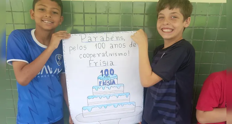 A turma confeccionou diversos cartazes sobre a temática