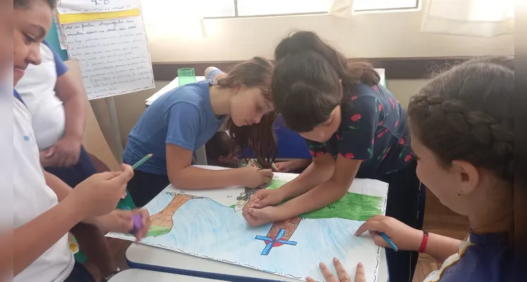 A turma confeccionou diversos cartazes sobre a temática