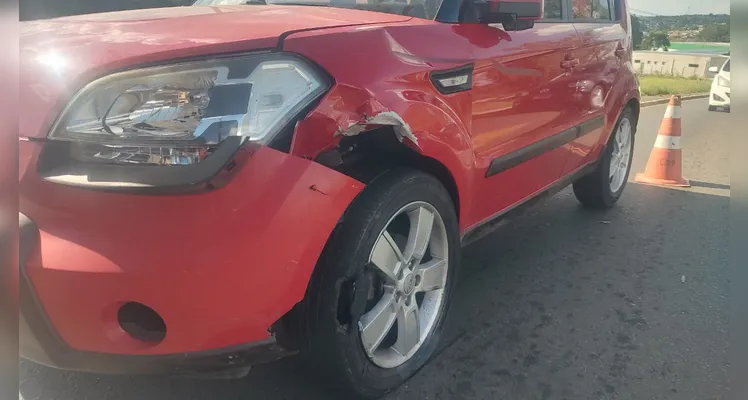 O acidente foi registrado na rua Valerio Ronchi, na região de Uvaranas, em Ponta Grossa.