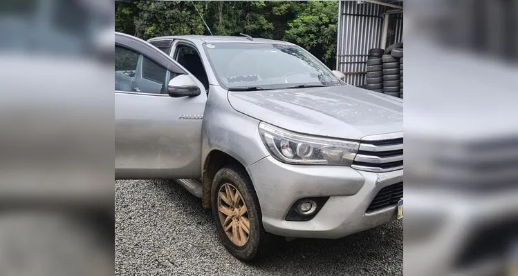 Veja mais imagens do veículo.