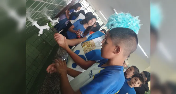 Os educandos participaram de palestras. teatro educativo e contaram com a videoaulas especial do Vamos Ler para iniciar os trabalhos.