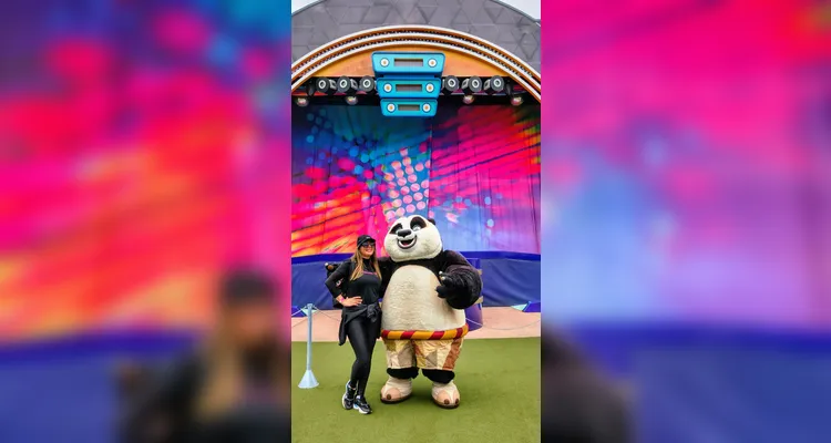 Há opções de viagens turísticas e para diversão