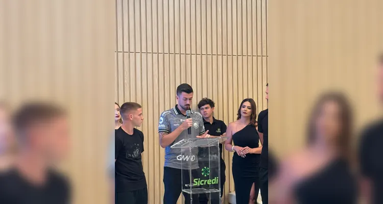 Coluna RC destaca cerimônia de lançamento dos novos uniformes do Operário Ferroviário