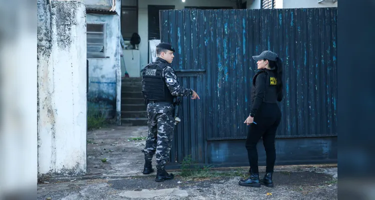 Polícias do Paraná cumprem 109 mandados em cinco estados contra organização criminosa