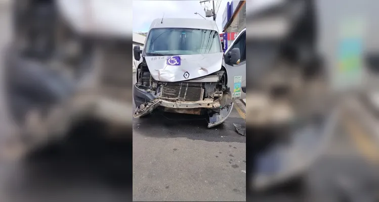 Veja imagens do acidente que deixou homem em estado grave em PG